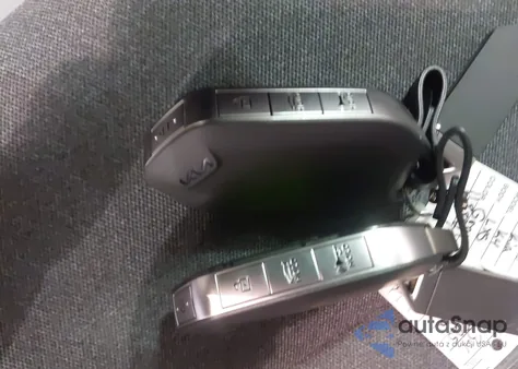 2025 Kia K4 Lxs z USA, uszkodzony, nr VIN 3KPFT4DE4SE118822